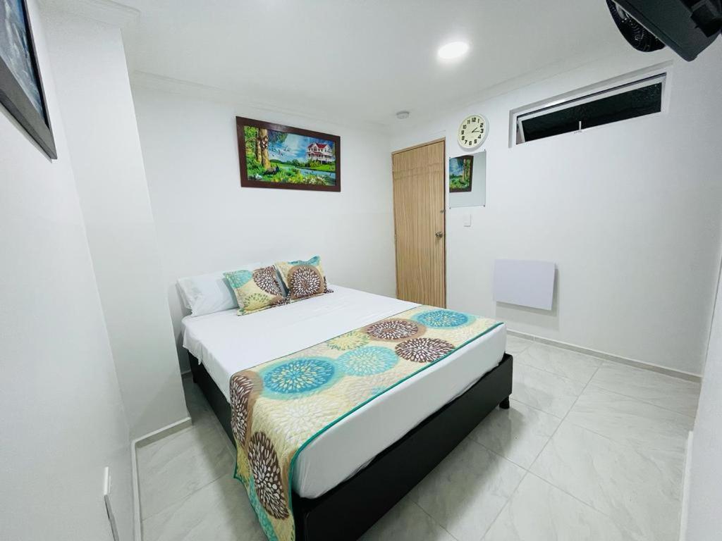Hotel Eterna Primavera Medellin Ngoại thất bức ảnh