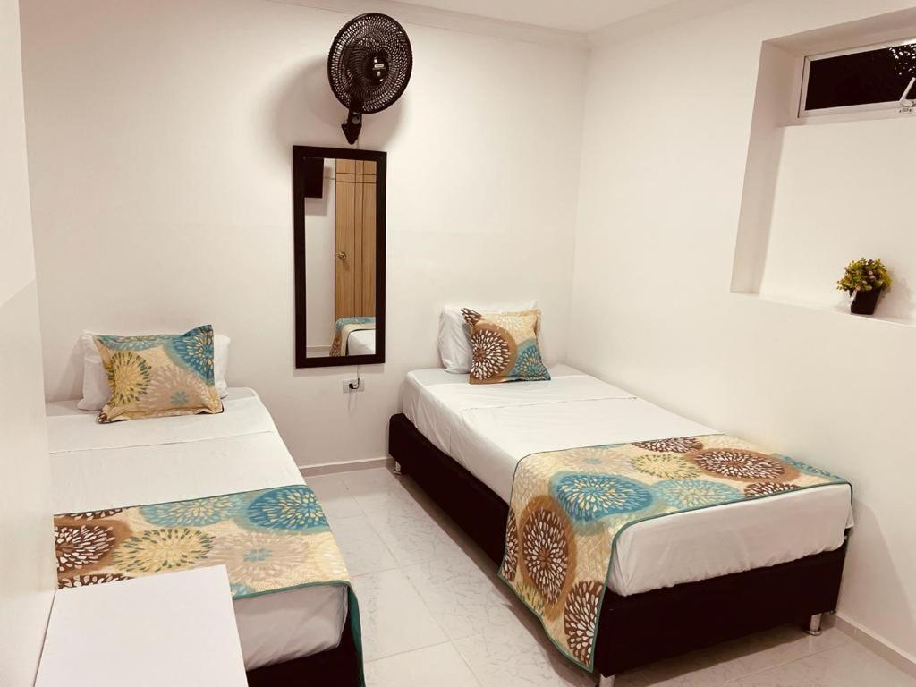 Hotel Eterna Primavera Medellin Ngoại thất bức ảnh