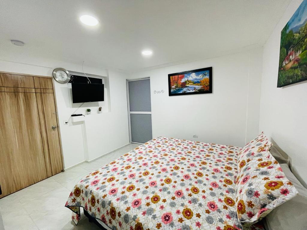 Hotel Eterna Primavera Medellin Ngoại thất bức ảnh