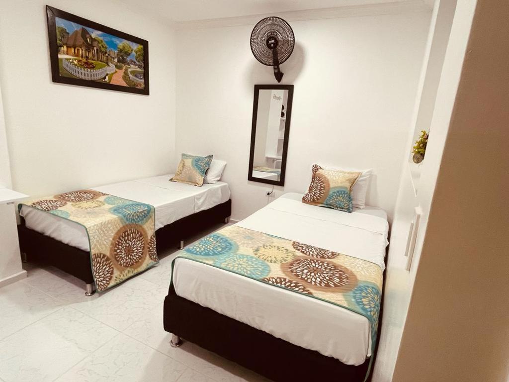 Hotel Eterna Primavera Medellin Ngoại thất bức ảnh