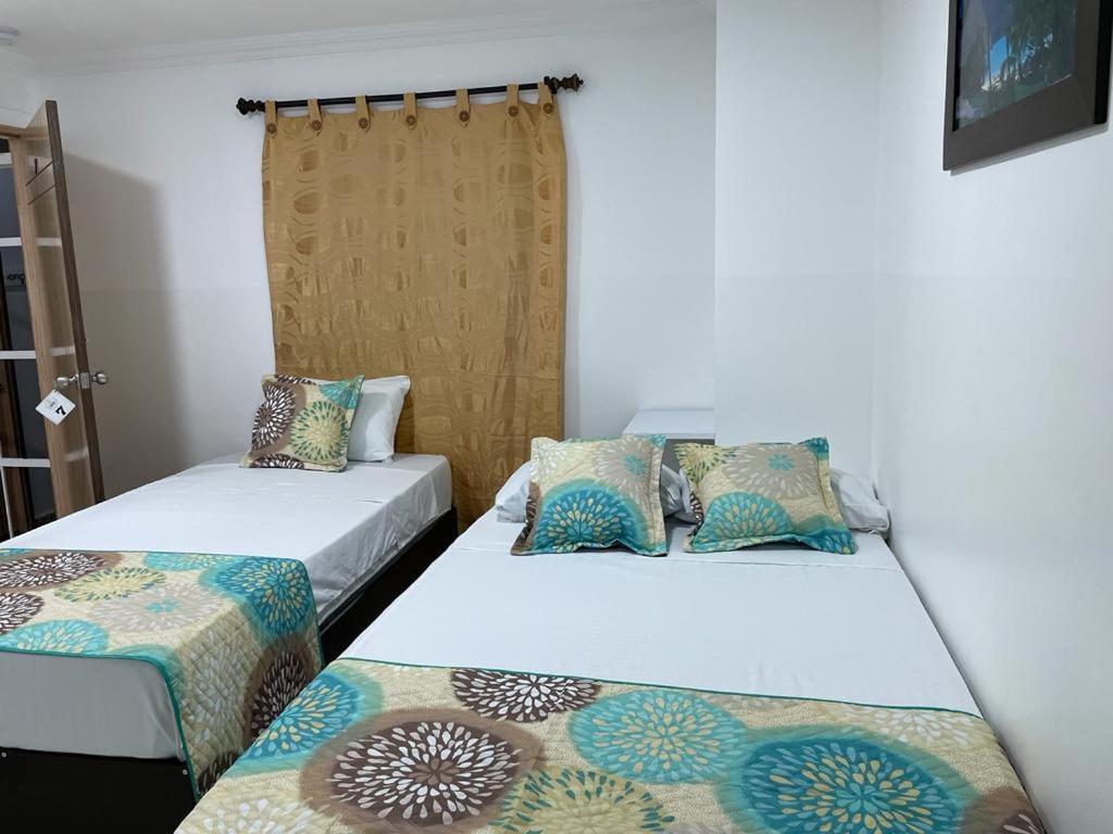 Hotel Eterna Primavera Medellin Ngoại thất bức ảnh