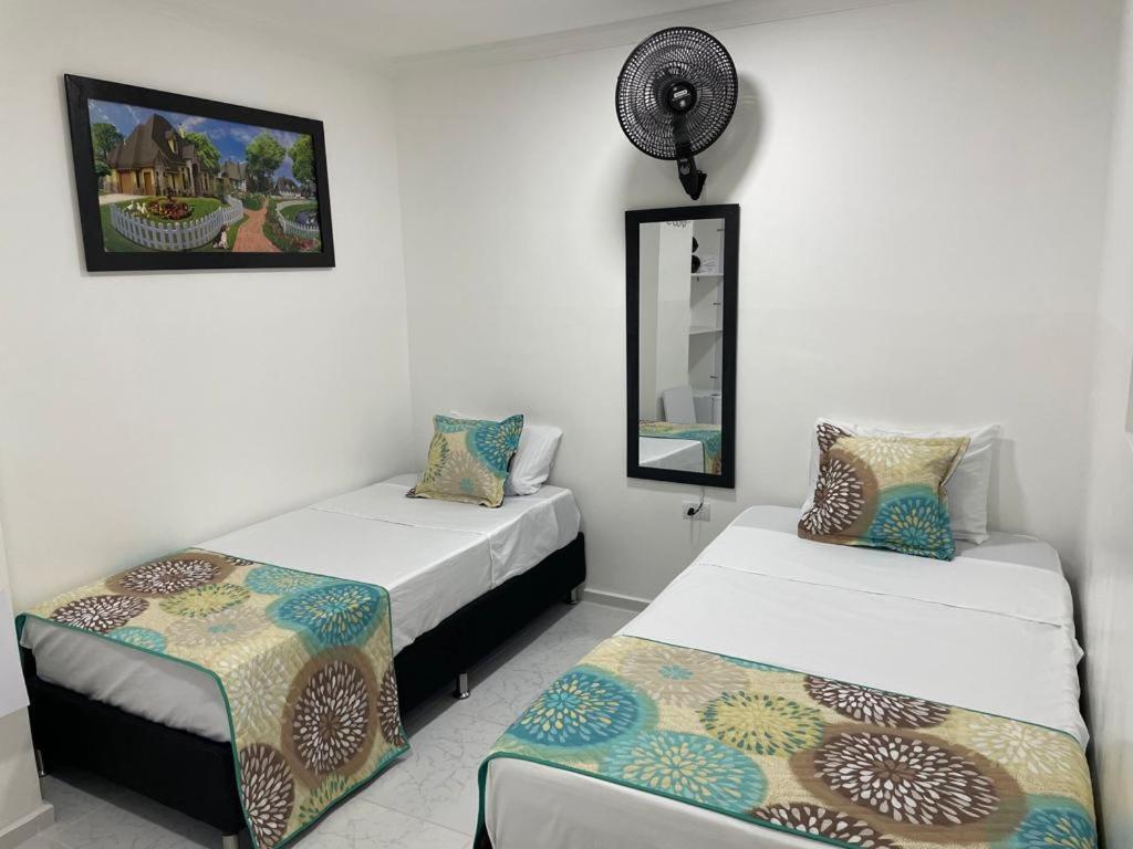 Hotel Eterna Primavera Medellin Ngoại thất bức ảnh