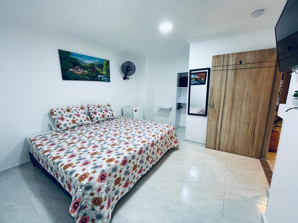 Hotel Eterna Primavera Medellin Ngoại thất bức ảnh