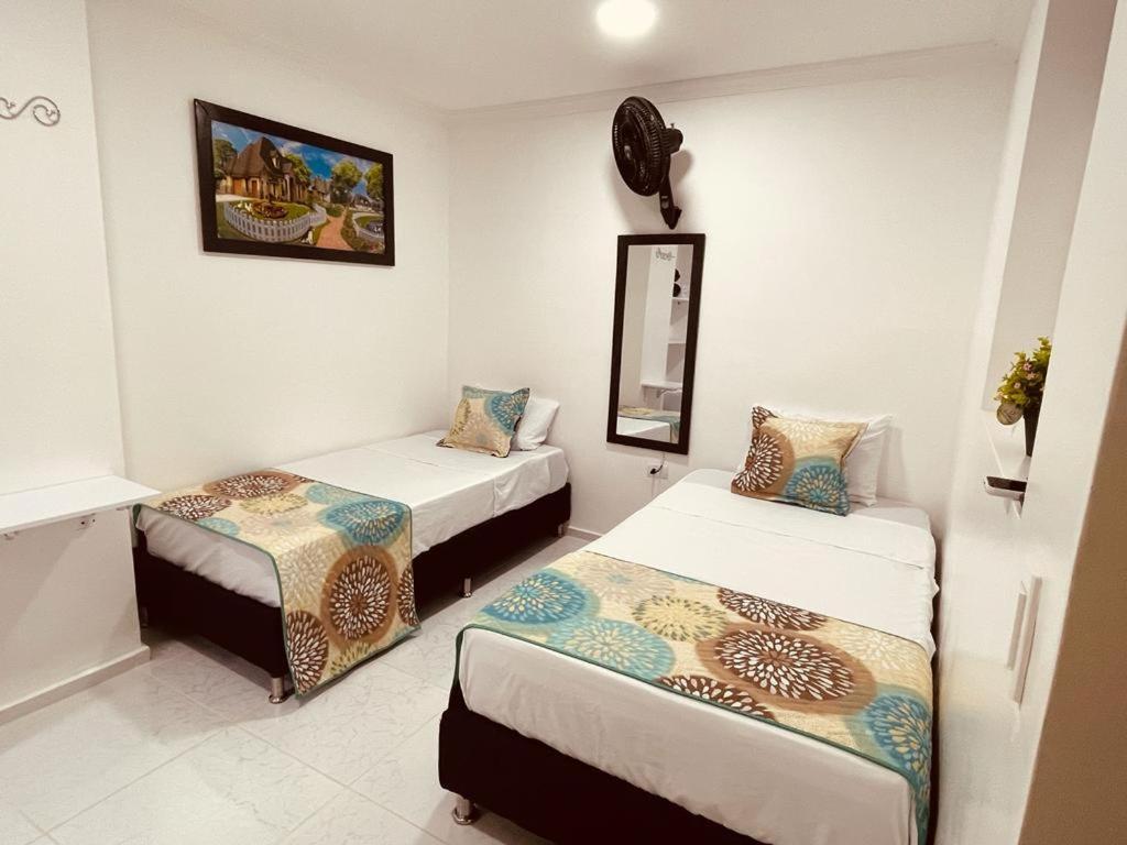 Hotel Eterna Primavera Medellin Ngoại thất bức ảnh