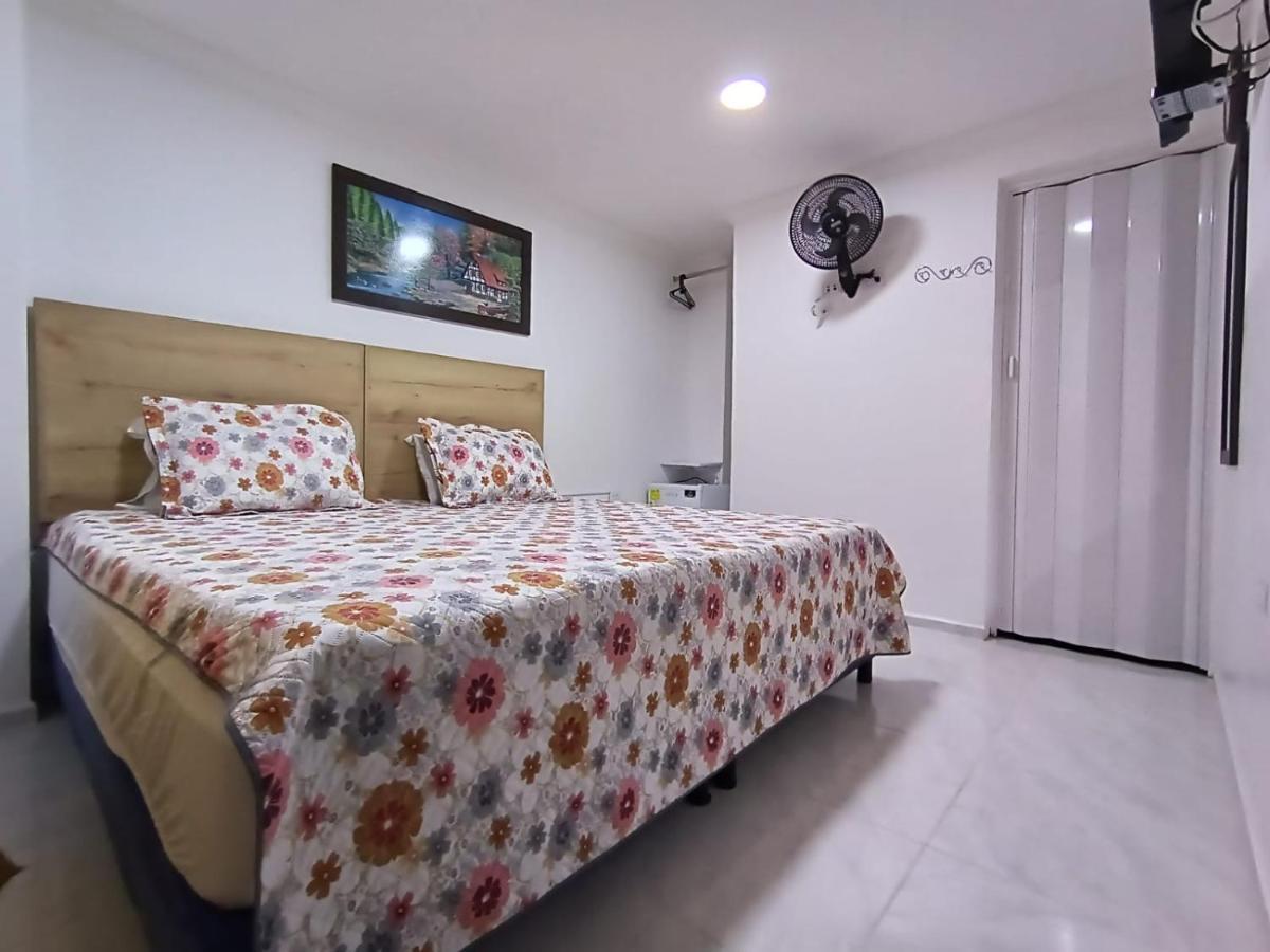 Hotel Eterna Primavera Medellin Ngoại thất bức ảnh